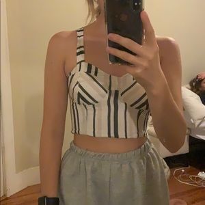 American Eagle crop top